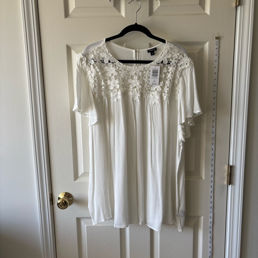 Torrid White Flower Boho Top